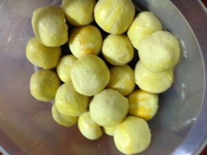 Pineapple ball tarts
